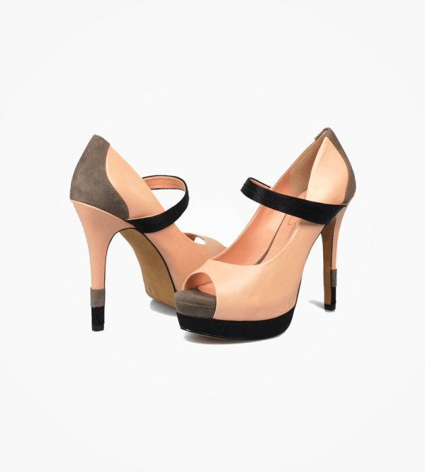 Zapatos de charol color crema